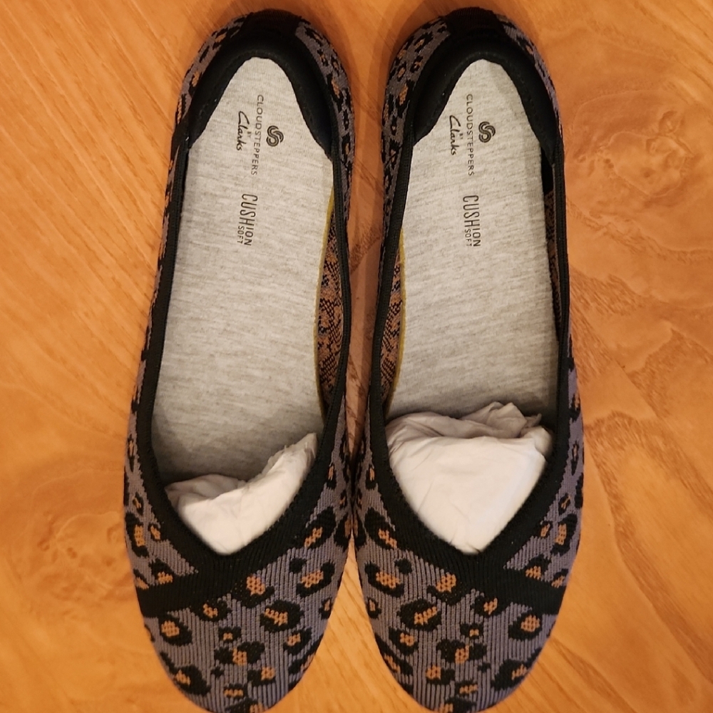 Clarks Cloudsteppers Grey Leopard Print Flats